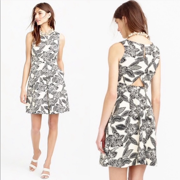 J. Crew Dresses & Skirts - J. Crew • Sleeveless Polynesian Floral Dress